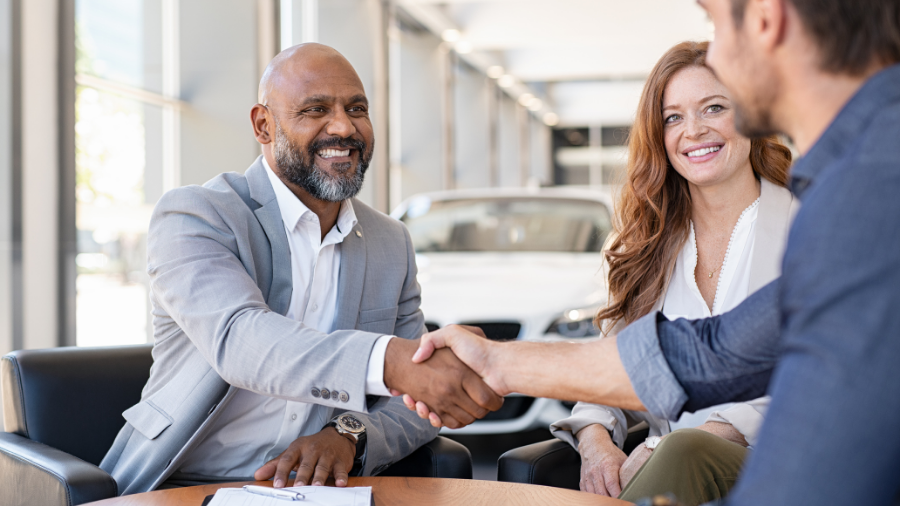 Learn How to Negotiate with the Car Dealer 